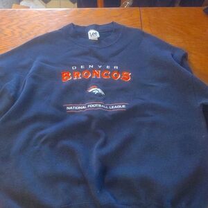 XXL Denver Bronco Sweatshirt